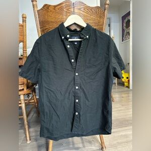 (94)Men's Black Button-Down Shirt